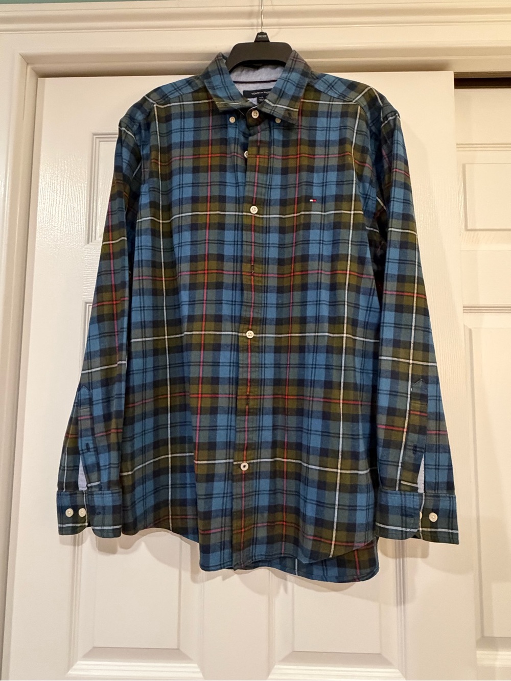 Tommy Hilfiger Men’s Blue and Olive Plaid Casual Button-Down Shirt.  Size L